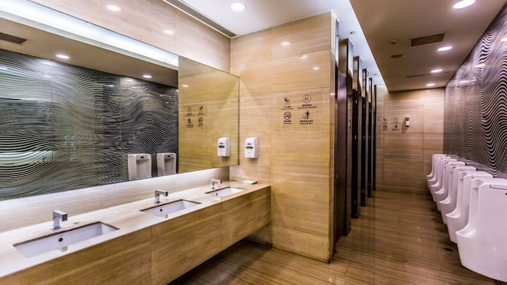 Punishments were also social in nature, such as being excluded from communal food for a few days, paying a symbolic fine or making sacred rituals be performed. Some special areas were arranged for women, but it was not divided into separate rooms like modern toilets.