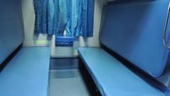 స్లీపర్ టికెట్‌తో AC కోచ్‌లో ఉచితంగా ప్రయాణించవచ్చు,  జస్ట్  ఈ పని చేయండి చాలు...!