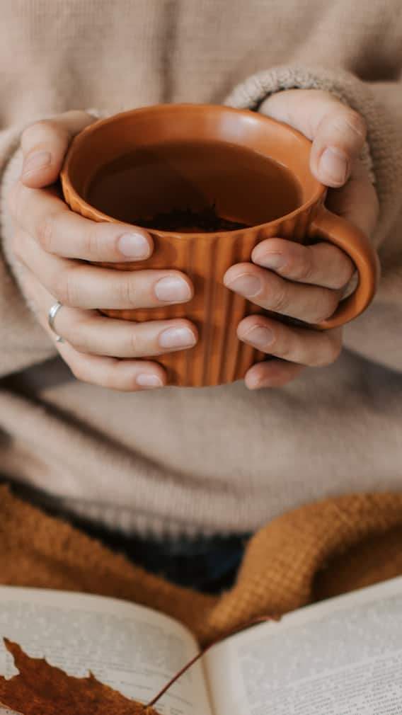 Winter Wellness Boost: 9 Reasons To Sip Mulethi-Tulsi Tea Every Morning