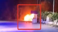 गुजरात में बड़ा अग्निकांड! चलती एंबुलेंस में लगी आग, नवजात-पिता और डॉक्टर समेत 4 लोग जिंदा जले