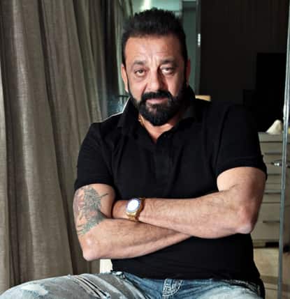 Let us tell you, Sanjay Dutt has created a lot of buzz by becoming a hero on the big screen. But now actors are seen becoming villains in films.