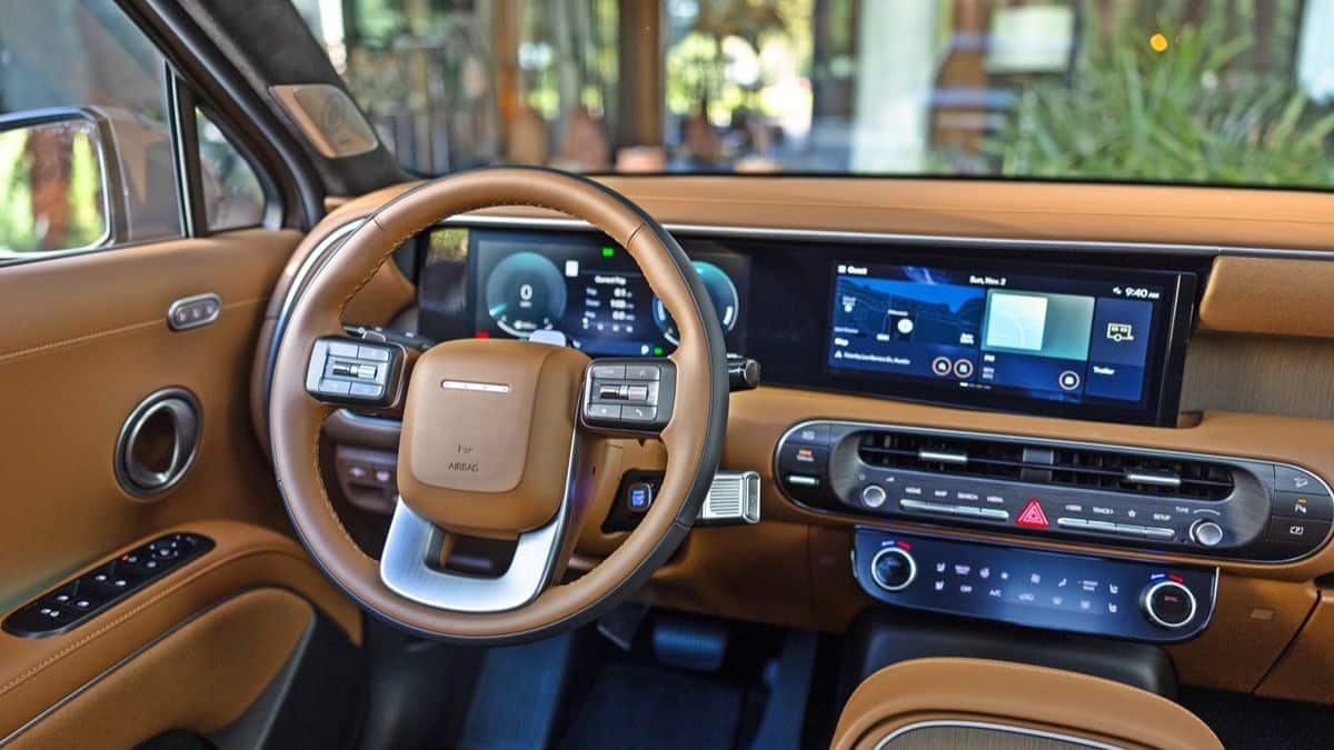 Hyundai Plans Fortuner Rival With Palisade Hybrid?