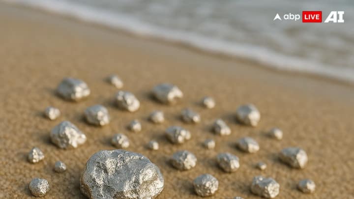 बिहार में सबसे बड़ा भंडार होने के बावजूद भी कर्नाटक भारत का टॉप स्वर्ण उत्पादक राज्य बना हुआ है. यहां के रायचूर में स्थित हुट्टी सोने की खदान काफी सक्रिय है. वहीं चांदी के मामले में राजस्थान सबसे आगे है.