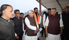 PHOTOS: शपथ ग्रहण की तैयारियों का नीतीश कुमार ने लिया जायजा, कई मंत्री भी रहे साथ, तस्वीरें देखिए