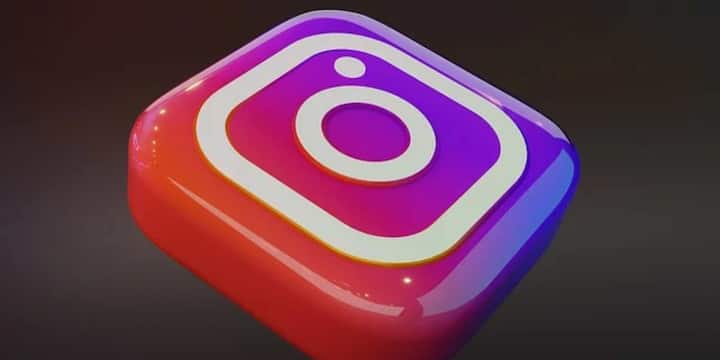 Many third-party apps claim that they will tell you who viewed your profile but the truth is that the Instagram API does not allow such data. Such apps can steal your data or hack your account. Therefore it is dangerous to install them.