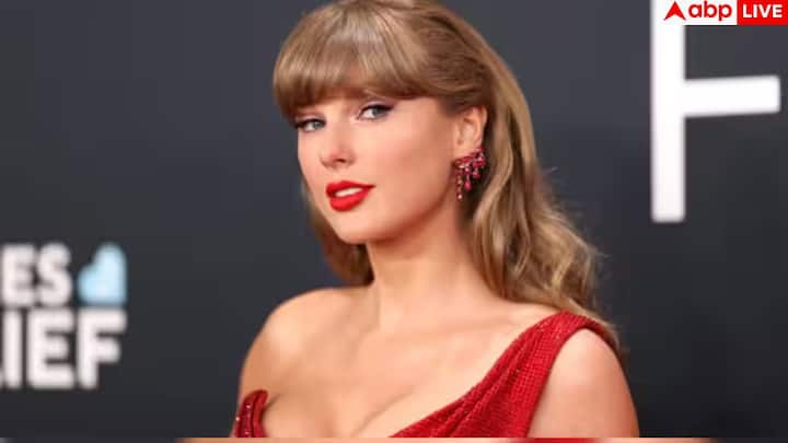 टेलर स्विफ्ट सिर्फ म्यूज़िक इंडस्ट्री की सबसे बड़ी सुपरस्टार ही नहीं, बल्कि गोल्डन रेशियो के हिसाब से बेहद आकर्षक भी मानी जाती हैं. वह दुनिया की सबसे अमीर महिला म्यूज़िशियन और हाईएस्ट ग्रॉसिंग टूरिंग आर्टिस्ट हैं.