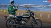 રેટ્રો લુક સાથે લોન્ચ થઈ Kawasaki W230, Hunter 350 ને આપશે ટક્કર