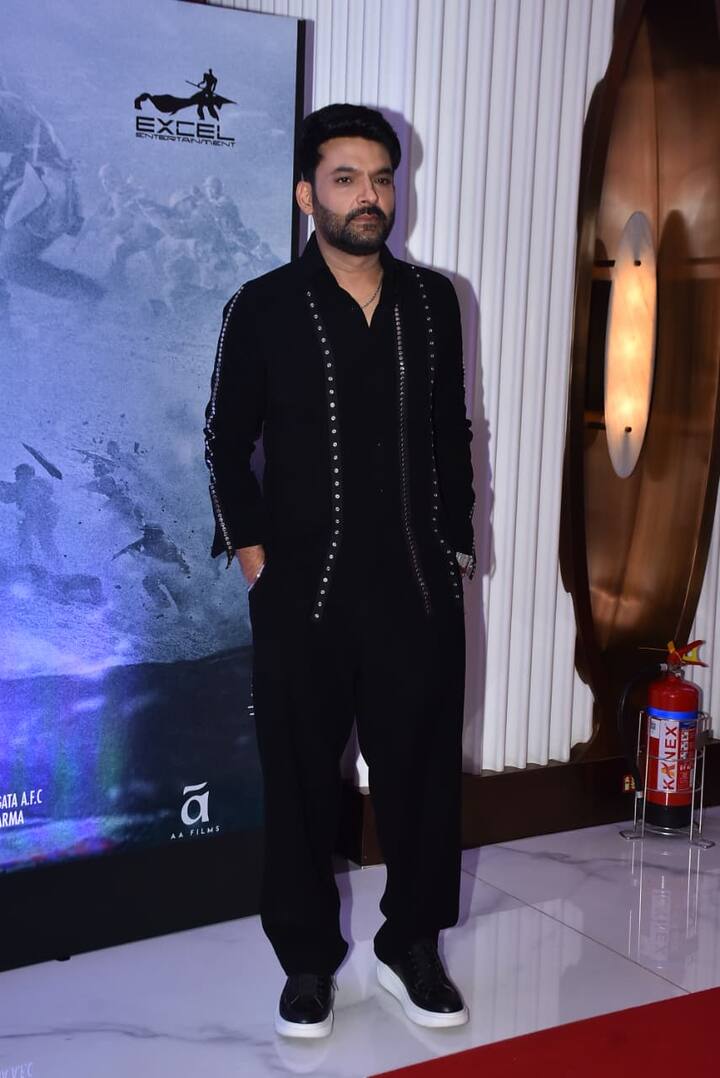 Kapil Sharma once again attracted everyone's attention with his amazing fitness. She came in a black outfit for the screening of '120 Bahadur'. Now her looks are being discussed all over the internet.