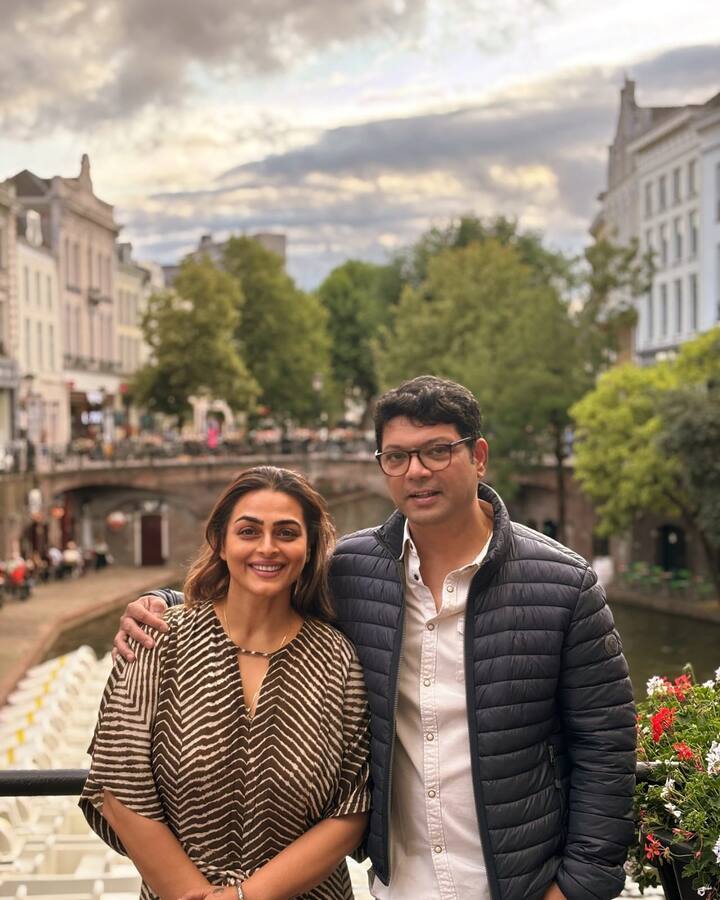 In 2000, she had seven affairs with banker Aparesh Ranjit and decided to leave the film industry. Before marriage, the actress shifted to Netherlands and then to New Zealand. The actress had told in an interview given to Pinkvilla that her husband is a banker and double MBA.