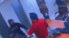 ਪੰਜਾਬ ਦੇ ਲੁਧਿਆਣਾ 'ਚ ਮੱਚਿਆ ਹਾਹਾਕਾਰ, ਮਸ਼ਹੂਰ ਕਾਰੋਬਾਰੀ ਦੀ ਫੈਕਟਰੀ 'ਚ ਜ਼ਬਰਦਸਤੀ ਦਾਖਲ ਹੋਏ ਬਦਮਾਸ਼, ਪਿਸਤੌਲ ਦਿਖਾ ਹੱਥੋਪਾਈ ਹੋਏ ਅਤੇ ਫਿਰ...