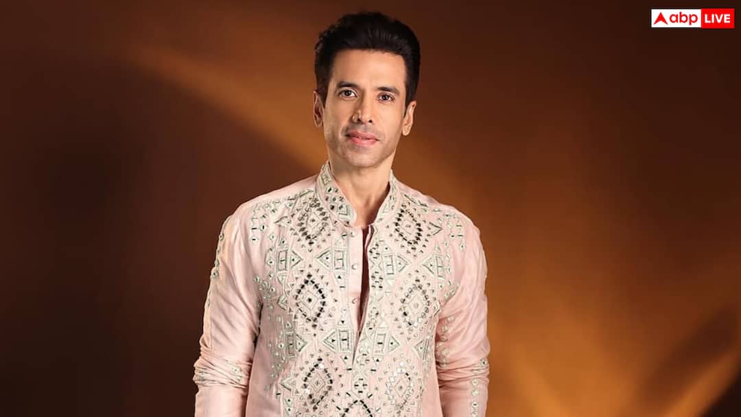 सुपरस्टार के बेटे का बॉलीवुड में फ्लॉप रहा करियर, मगर तगड़ी है नेटवर्थ, जानें कहां से कमाई करते हैं तुषार कपूर