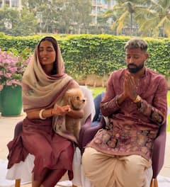 Hardik Pandya Girlfriend Mahika Sharma : हनुमान चालिसा म्हटली, भजनही केलं; हार्दिक पांड्या अन् गर्लफ्रेंड माहिका शर्माची सोशल मीडियावर धुमाकूळ