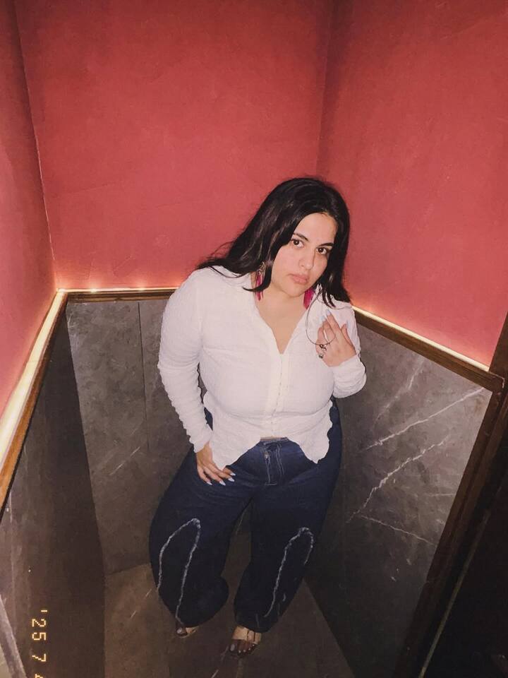 ऐसे में परी बहुत ज्यादा डिस्टर्ब रहने लगी है. उसकी हालत देख शाह परिवार के लोग काफी ज्यादा परेशान हो गए हैं.