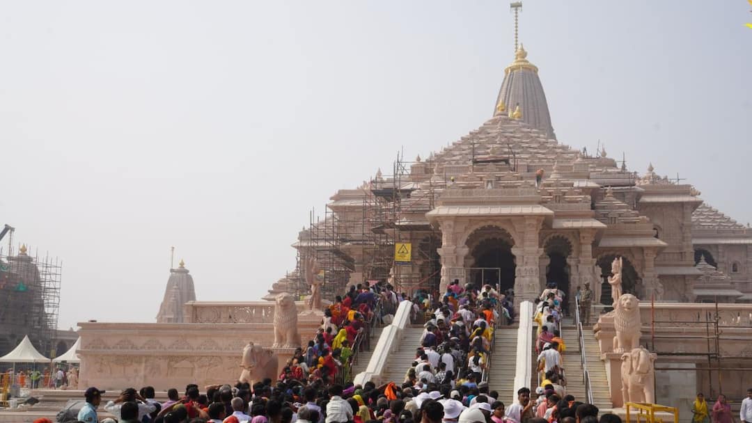 PM मोदी, अमिताभ बच्चन से लेकर तेंदुलकर तक… राम मंदिर ध्वजारोहण कार्यक्रम में कौन होगा मेहमान?