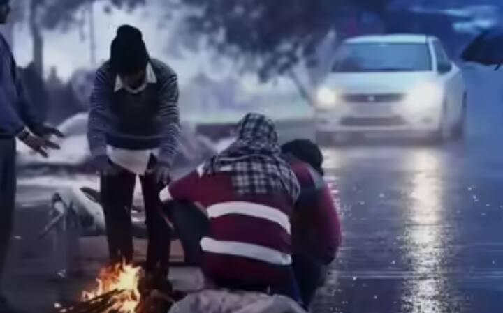 विदर्भात बहुतांश ठिकाणी 12 ते 14 अंशांच्या घरात तापमान आहे. अकोला १२.८ अमरावती 12.7 ब्रह्मपुरी 14.5 यवतमाळ 11.6 नागपूर 12.2 अंशांवर आहे.