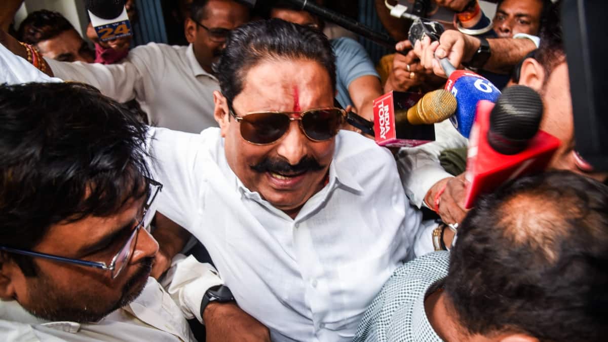 बिहार की सियासत का बड़ा दिन, अनंत सिंह का ऐलान- नीतीश बिहार में नहीं रहेंगे, हम भी चुनाव नहीं लड़ेंगे