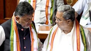 कर्नाटक में CM पद को लेकर फिर बवाल, डीके खेमे के विधायकों ने दिल्ली में डाला डेरा; सिद्धारमैया को हटाएगी कांग्रेस?