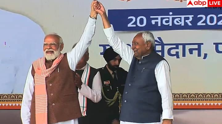 नीतीश कुमार का यह रिकॉर्ड 10वां कार्यकाल है. इससे एक दिन पहले उन्होंने राज्य में नई सरकार बनाने का दावा पेश किया था और एनडीए विधायक दल का नेता चुना गया था. चलिए आपको बताते हैं कि उनका फेवरेट फास्ट फूड कौन सा है.