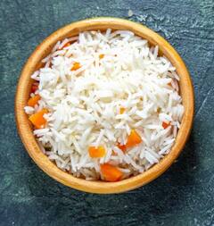 ਬਾਸੀ ਚੌਲ ਖਾਣੇ ਚਾਹੀਦੇ ਜਾਂ ਨਹੀਂ? ਜਾਣੋ ਨੁਕਸਾਨ ਅਤੇ ਸਿਹਤ ‘ਤੇ ਪ੍ਰਭਾਵ