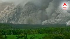 শক্তিশালী আগ্নেয়গিরিতে ভয়ঙ্কর অগ্ন্যুৎপাত, চতুর্দিক ঢেকে গেল কালো ধোঁয়া-ছাইয়ে! প্রাণহানির ঝুঁকি ইন্দোনেশিয়ায়