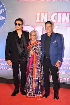 Masti 4 Screening: स्टाइलिश लुक में दिखे रितेश,विवेक और आफताब...रेड टॉप संग ट्रांसपेरेंट पेंट पहनकर पहुंचीं राखी