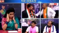 Video: लाइव डिबेट शो में भिड़े बीजेपी-कांग्रेस नेता, चलाए लात-घूसें, लोग बोले- पंजा जीत गया