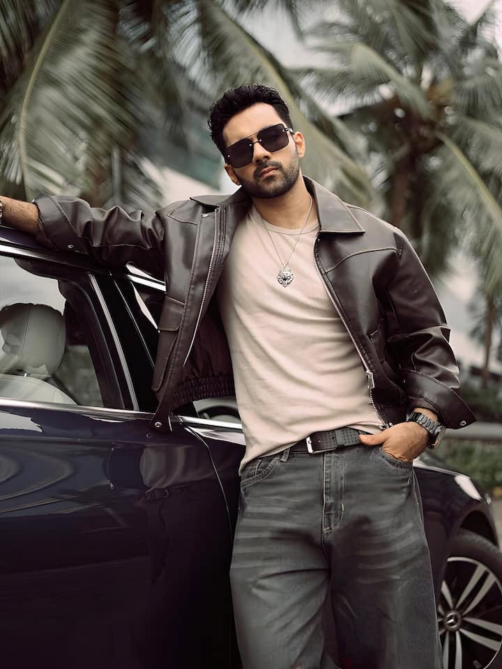 अभिषेक ने कहा कि यही वजह थी जो हम रिलेट कर पाए. वहां हमारा अपना टाइमपास चल रहा था.