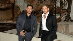 Shah Rukh & Salman Khan Enjoy Abu Dhabi Museum Visit; Internet Says, 'Dono Tou Chipak Hi Gaye Hain'