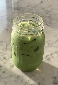 Herbal Tea : चेहरा सुंदर अन् केस होतील एखाद्या अभिनेत्री प्रमाणे! 'हा' चहा एकदा ट्राय कराच..