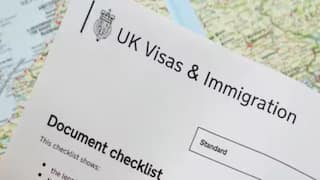 UK Citizenship: குடும்பங்களுக்கு ஆப்படித்த இங்கிலாந்து.. கடுமையாகும் குடியுரிமை விதிகள் - சிக்கலில் இந்தியர்கள்