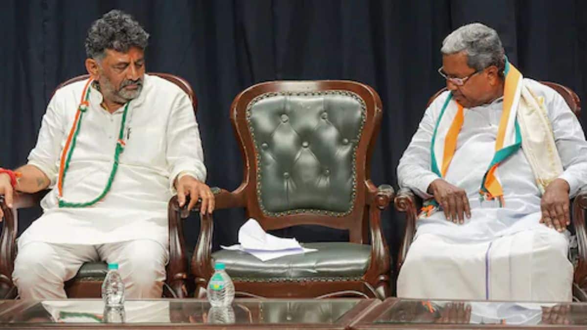 Karnataka CM: முதலமைச்சர் பதவிக்கு பாய், பாய்..! ஈடுகட்ட கட்சி தலைவர், மகனுக்கு அமைச்சர் பதவி - காங்., டிக் அடிக்குமா?