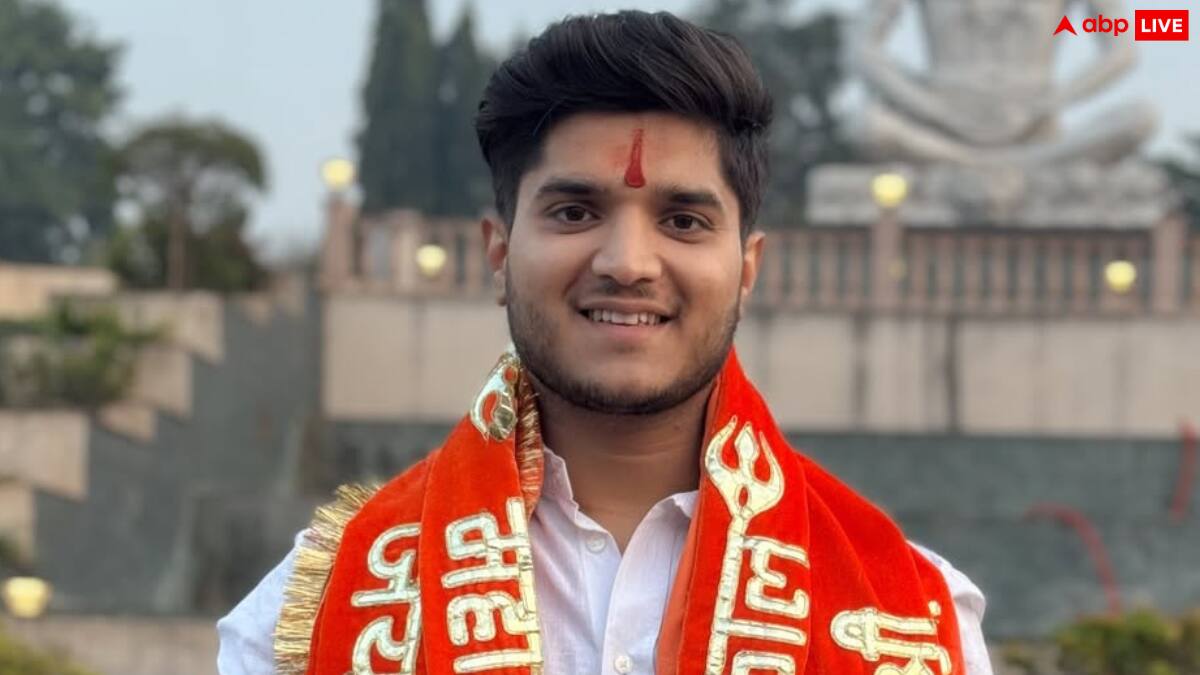 'यह कंट्रोल रूम है मेरा...' बिग बॉस 19 से निकलने के बाद बाबा महाकाल के दरबार पहुंचे मृदुल तिवारी