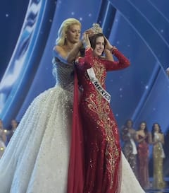 ਜਾਣੋ ਕਿਸ ਦੇਸ਼ ਦੀ ਸੁੰਦਰੀ ਦੇ ਸਿਰ 'ਤੇ ਸੱਜਿਆ ''ਮਿਸ ਯੂਨੀਵਰਸ 2025'' ਦਾ ਤਾਜ, ਸੋਸ਼ਲ ਮੀਡੀਆ 'ਤੇ ਕਰ ਰਹੀ ਟਰੈਂਡ