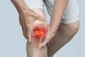 Knee Pain : निरोगी हाडांचे रहस्य, 'या' सवयींमुळे हाडं होऊ शकतात कमकुवत!