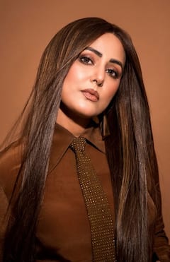 હિના ખાને શેર કરી ગૉર્ઝિયસ તસવીરો, ફેન્સ ફિદા