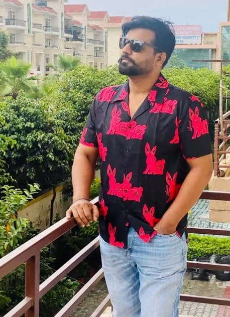 ਮਸ਼ਹੂਰ ਪੰਜਾਬੀ ਗਾਇਕ ਦੀ ਸੜਕ ਹਾਦਸੇ 'ਚ ਮੌਤ, ਕਾਰ ਦੀ ਟਰੱਕ ਨਾਲ ਹੋਈ ਭਿਆਨਕ ਟੱਕਰ...