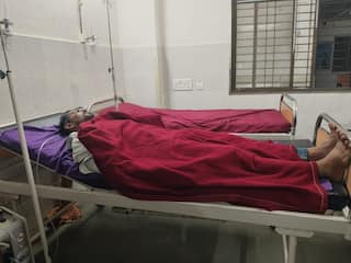 Vadodara: SIR ની કામગીરી દરમિયાન વધુ એક BLO ની લથડી તબિયત, છાતીમાં દુ:ખાવો ઊપડતાં હોસ્પિટલ ખસેડાયા