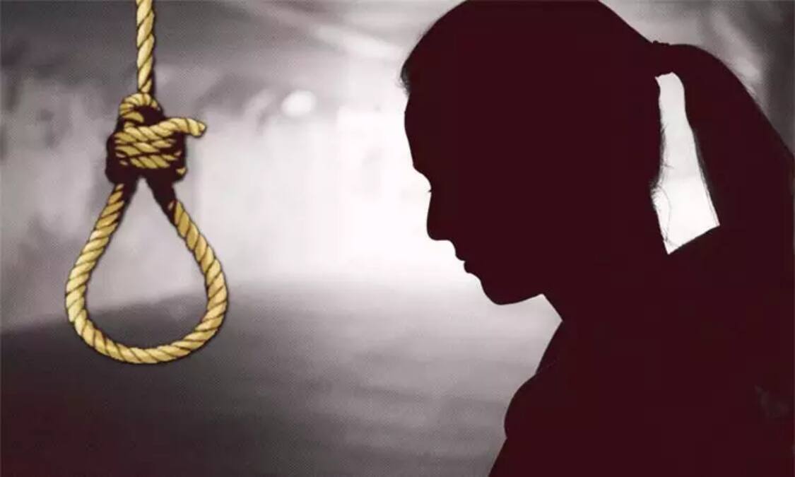 த.வெ.க கட்சியில் சாதிய பாகுபாடு ? தற்கொலை முயற்சி செய்த பெண் நிர்வாகி !! தொண்டர்கள் அதிர்ச்சி