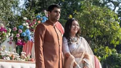 कैसा है अखिलेश यादव के भाई आर्यन की शादी का कार्ड? सामने आईं तस्वीरें