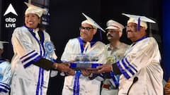 কিংবদন্তি ঝুলন গোস্বামীর বিরাট সম্মান, রাজ্যপালের হাত থেকে পেলেন স্বীকৃতি