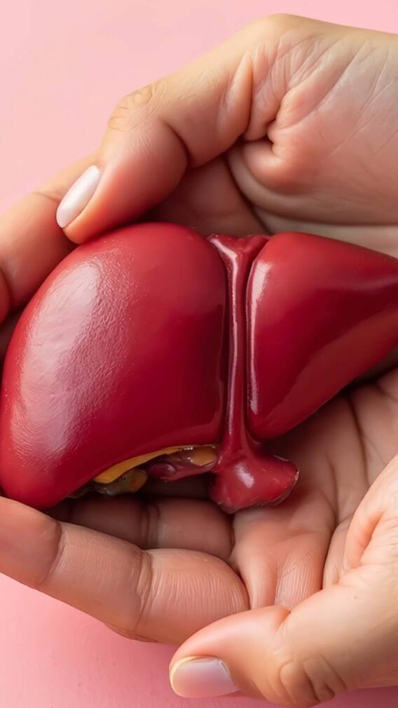 మీ కాలేయాన్ని నాశనం చేసే 10 చెత్త టీ అలవాట్లు