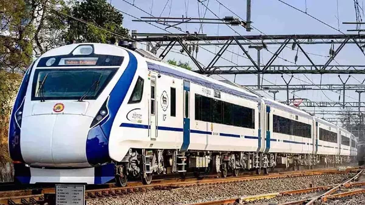 விரைவில் வருகிறது வந்தே பாரத் ஸ்லீப்பர் ரயில்! பயணிகளுக்கு காத்திருக்கும் வசதிகள் என்னென்ன?