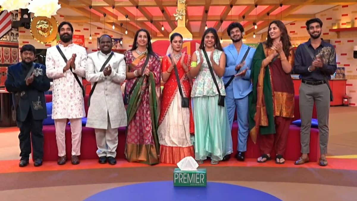 Bigg Boss 9 Telugu: బిగ్‌బాస్ డే 76 రివ్యూ... తనూజ - దివ్య గొడవ తప్పెవరిదో తేల్చిన నాగ్... తల్లికిచ్చిన మాటను నిలబెట్టుకున్న రీతూ... దివ్యపై భరణి తల్లి షాకింగ్ కామెంట్