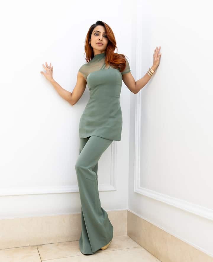 हेल्दी डाइट के साथ-साथ एक्ट्रेस हफ्ते में 4-5 दिन वेट ट्रेनिंग करती हैं, जिसमें डेडलिफ्ट, स्क्वैट, और बेंच प्रेस जैसी एक्सरसाइज शामिल हैं.