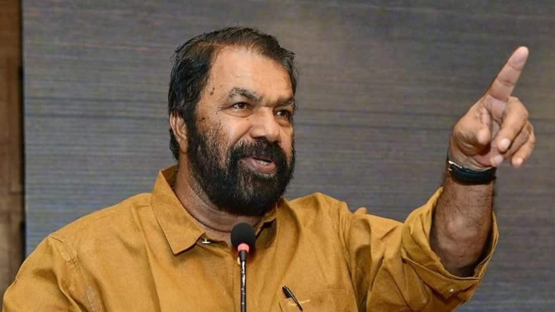 Kerala Won’t Adopt ‘Anti-Worker’ Stand While Implementing New Labour Codes: Sivankutty Labour Codes Kerala Won’t Adopt ‘Anti-Worker’ Stand While Implementing New Sivankutty Kerala Won’t Adopt ‘Anti-Worker’ Stand While Implementing New Labour Codes: Sivankutty