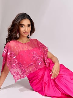 NC24 Movie Heroine: పింక్ స్కర్టులో మీనాక్షి... Naga Chaitanya సినిమా ఫస్ట్ లుక్ విడుదలకు ముందు