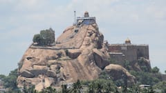 கார்த்திகை தீபத் திருவிழாவை ஒட்டி திருச்சி மலைக்கோட்டையில் பிரமாண்ட திரி தயாரிப்பு பணி மும்முரம்