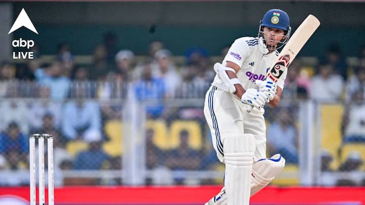 দ্বিতীয় দিনের শেষে প্রথম ইনিংসে ভারতের স্কোর ৯/০। এখনও ৪৮০ রানে পিছিয়ে টিম ইন্ডিয়া।