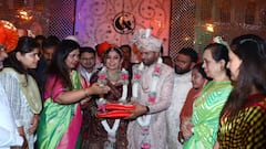 Pankaja Munde PA Anant Garje Wife: आईबापांनी लग्नात 50-60 लाख खर्च केले, 10 महिन्यांत लेकीने आयुष्य संपवलं, पंकजा मुंडेंच्या पीएच्या बायकोने का उचललं टोकाचं पाऊल?