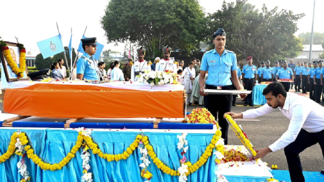 Mortal Remains Of Wing Commander Namansh Syal Brought To India After Fatal Tejas Crash At Dubai Air Show Mortal Remains Of Wing Commander Namansh Syal Brought To India After Fatal Tejas Crash At Dubai Air Show
